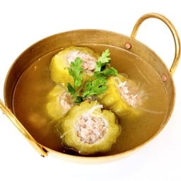 แกงจืดมะระยัดไส้