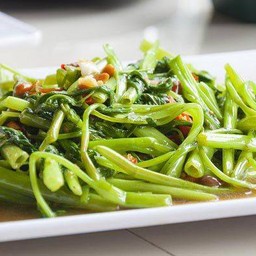 บุ้งไฟแดง(กับข้าว)