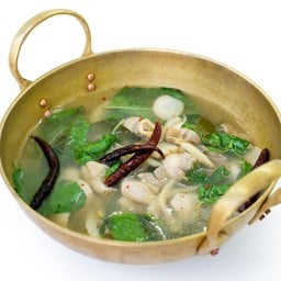 ต้มแซ่บไก่