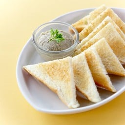 ขนมปังปิ้งตับบด