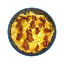 ข้าวไข่ข้นเบคอนชีสลาวา