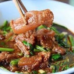 เอ็นแก้วน้ำตกพิเศษ