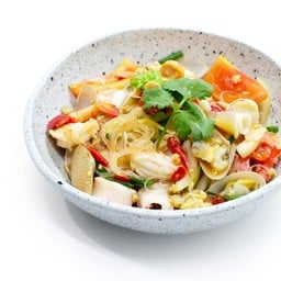 ยำวุ้นเส้นทะเล