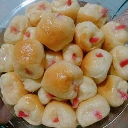 ขนมปังแลบลิ้น 🍞👅