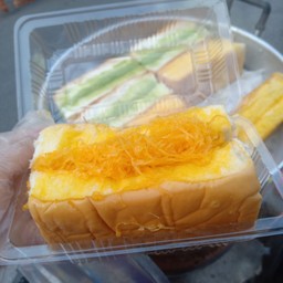 ขนมปังนึ่งเนย-ฝอยทอง