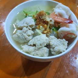 ข้าวต้มเกี้ยวก้อย(ไก่+กุ้ง)