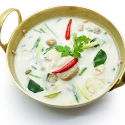 ต้มข่าไก่
