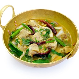 ต้มแซบกระดูกหมูอ่อน