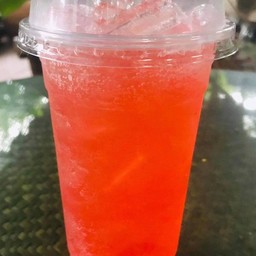 สตอเบอรี่ โซดา
