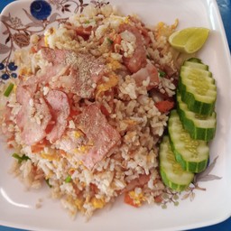 ข้าวผัดเบค่อน
