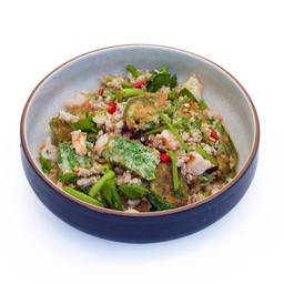 ยำชะอมไข่ทอด