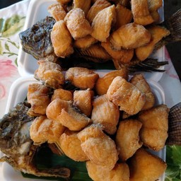 ต้อมเมี่ยงปลาเผา  & ไก่ต้มน้ำปลา วารินชำราบ