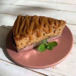 เค้กกล้วยหอม ซอลตี้คาราเมล