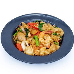 ก๋วยเตี๋ยวผัดขี้เมาทะเล