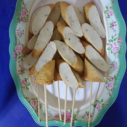 ยำปลาเส้นเยาวราช