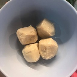 ลูกชิ้นหมู4ลูก