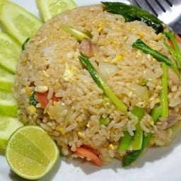 ข้าวผัดหมู