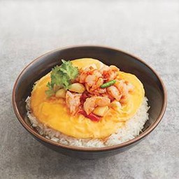 ข้าวกุ้งผัดพริกขี้หนูไข่นุ่ม