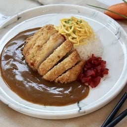 แกงกะหรี่หมูทอดทงคัตสึ