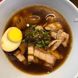 ก๋วยจั๊บนำ้ข้นพิเศษ