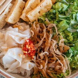 Banh Uot ก๋วยเตี๋ยวยำเต้าหู้