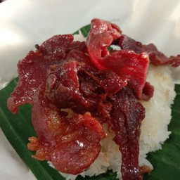 ข้าวเหนียวหมูแดดเดียว