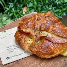Croissant Chorizo Cheese