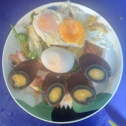 ยำรวมไข่