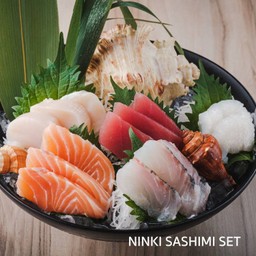 Ninki Sashimi Set  ซาซิมิเซ็ตรวม 5 ชนิด