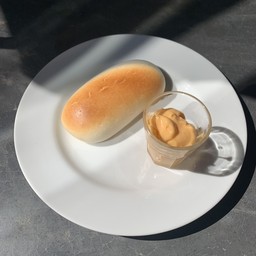 หมั่นโถวอบซอสมาโยชีส-Mantou(饅頭)with Cheesey Mayo Sauce
