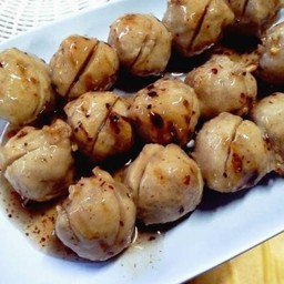 ลูกชิ้นเอ็นหมูพริกไทดำ