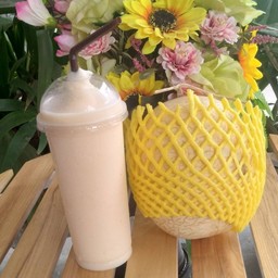 น้องภูมิน้ำมะพร้าวปั่นนมสด