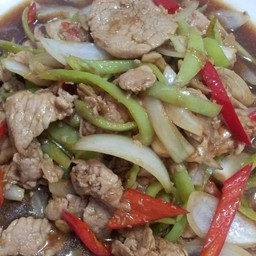 ผัดพริกอ่อนกับข้าว[เลือกเนื้อสัตว์ได้ค่ะ]