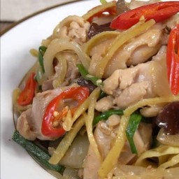 ไก่ผัดขิง