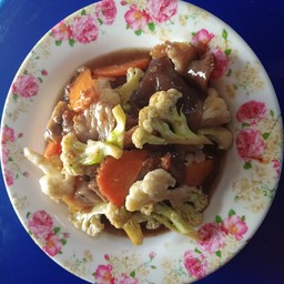 ผัดผักรวม(กับข้าว)