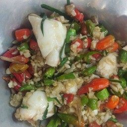 ปูก้อนผัดพริกขี้หนูสวน