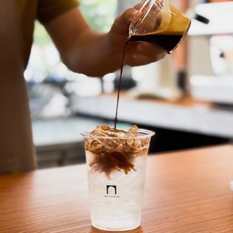 อเมริกาโน่ (AMERICANO)