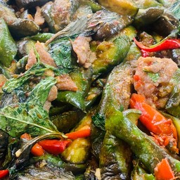 ผัดมะเขือยาว