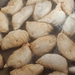 ลูกชิ้นปลาระเบิด ทอด