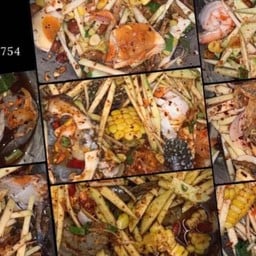 ยำแซ่บยกกล่อง (สุขุมวิท 72) แบริ่ง