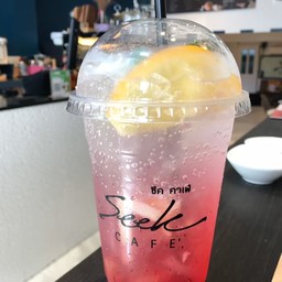 สตอเบอรี่โซดา