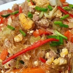 ผัดวุ้นเส้นไข่ไก่สับ