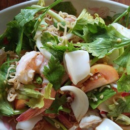 ยำมาม่าทะเล