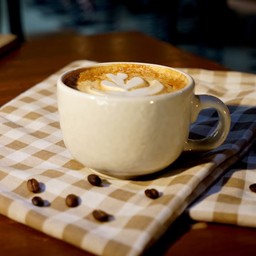 Latte (Hot)