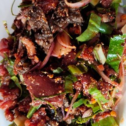 ก้อยเนื้อขม