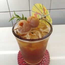 Iced Taiwanese Black Tea With Lychee