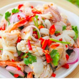 ยำเห็ดสี่อย่างรวมมิตร