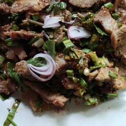 น้ำตกหมู