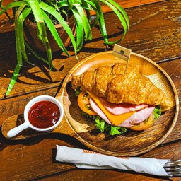 HAM CHEESE CROISSANT