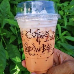 คอฟฟี่ สโลว์ บาร์ อำนาจเจริญ บาร์กาแฟดริปเล็กๆริมทาง